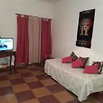 Departamento Con Cochera A Cuadras Del Centro