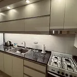 Departamento Cerca De Calle Aristides