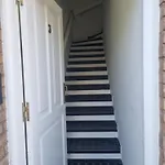 Agradable Y Calido Departamento