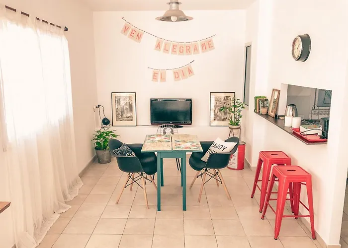 Cuatro Design Apartment