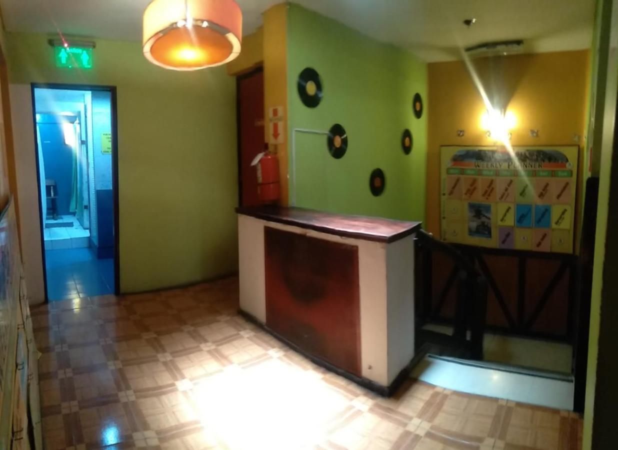 Campo Base Youth Hostel *