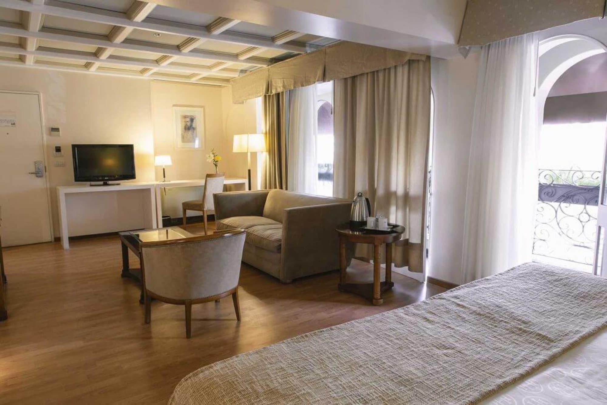 Huentala Hotel