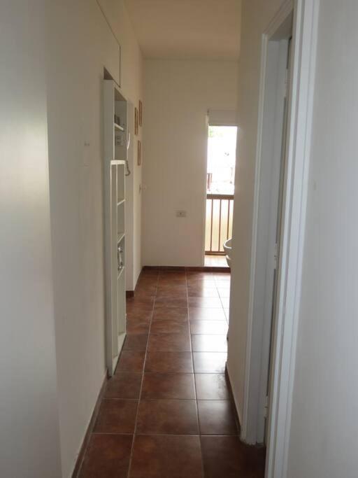 Apartamento Lo De Piti. Excelente Ubicacion, Calido Y Luminoso *