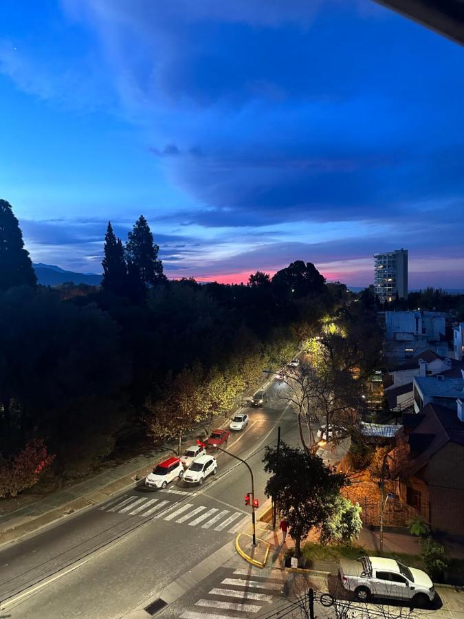 Y Sus Vistas *