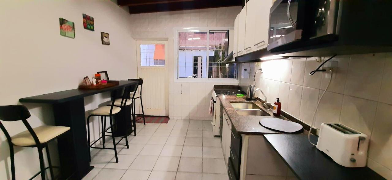 Casa Ideal Turistas En Mendoza, Ubicacion Perfecta, Patio Con Parrilla Y Parking Privado Gratis A 100 Mts Holiday home *