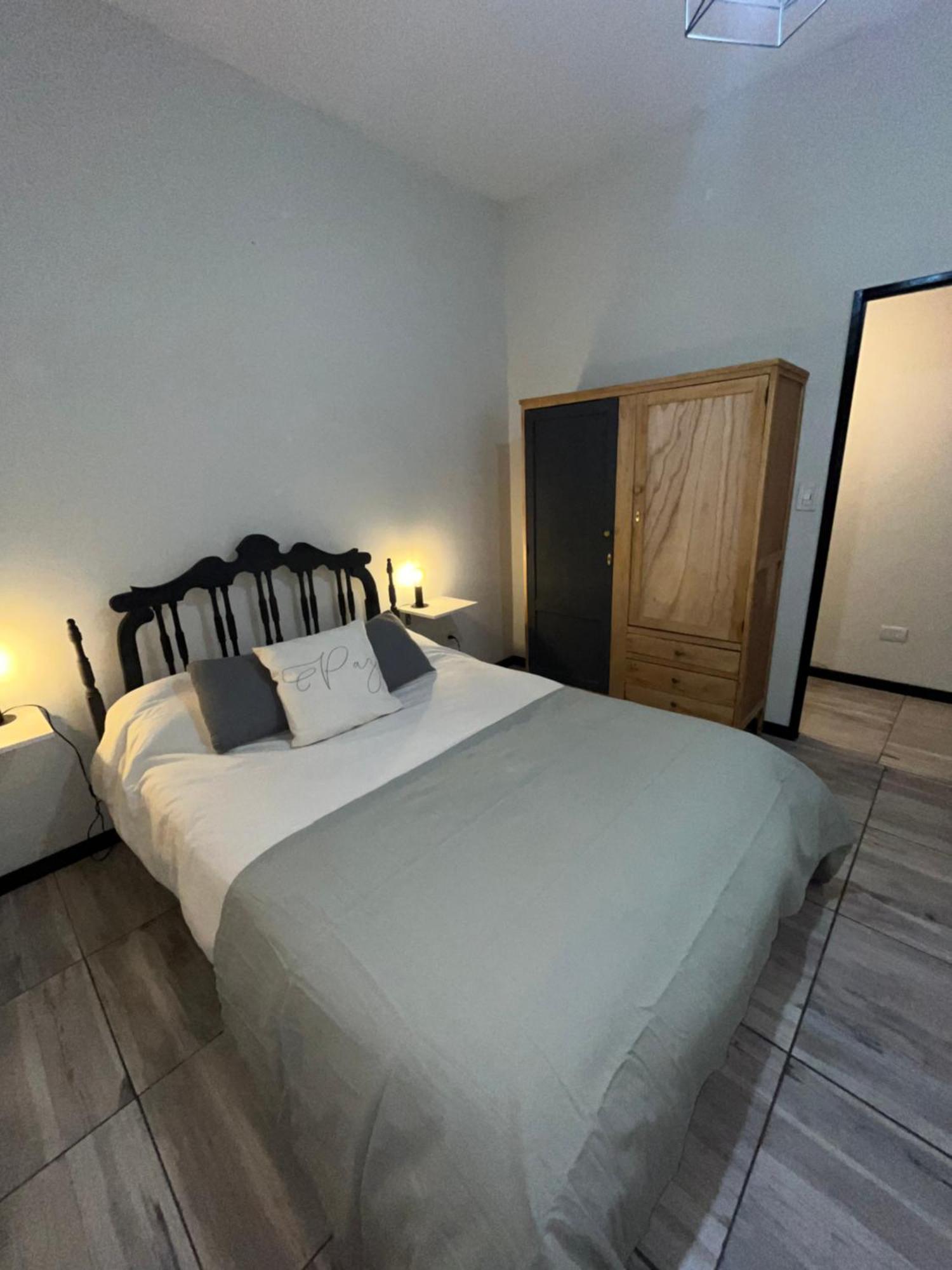 Departamento Espana A 3 Cuadras Plaza Independencia * Mendoza