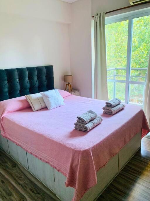 Hermoso Departamento Centrico Con Estacionamiento. Apartamento *