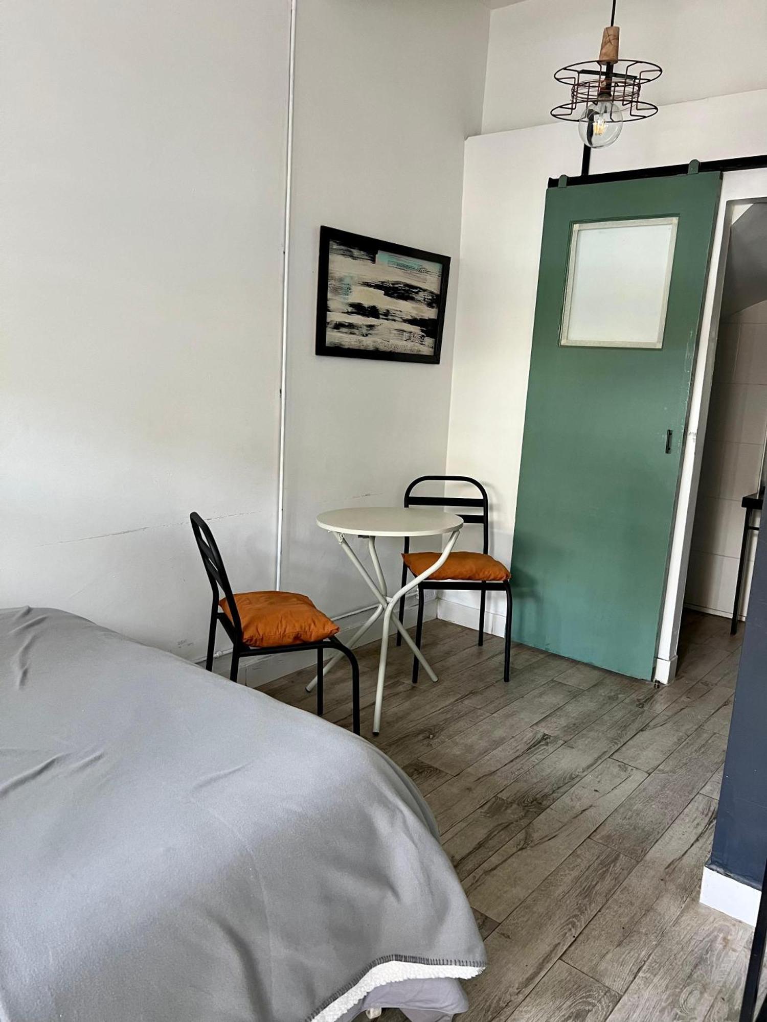 Monoambiente En Zona Residencial Mendoza