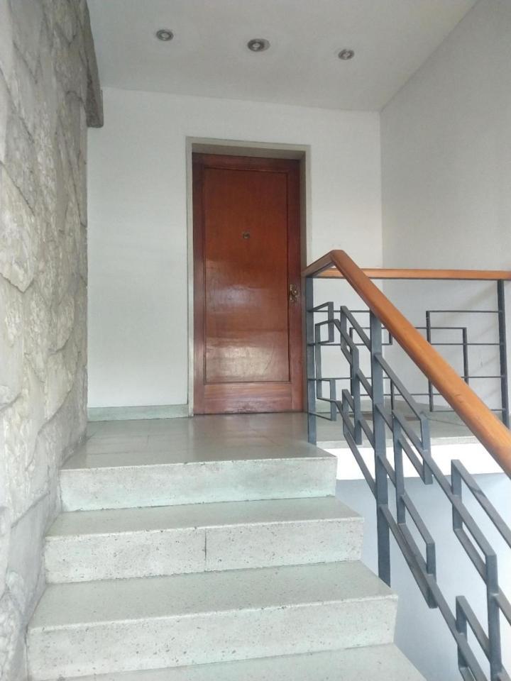 Con Bano Compartido En Departamento Mid Century Modern *