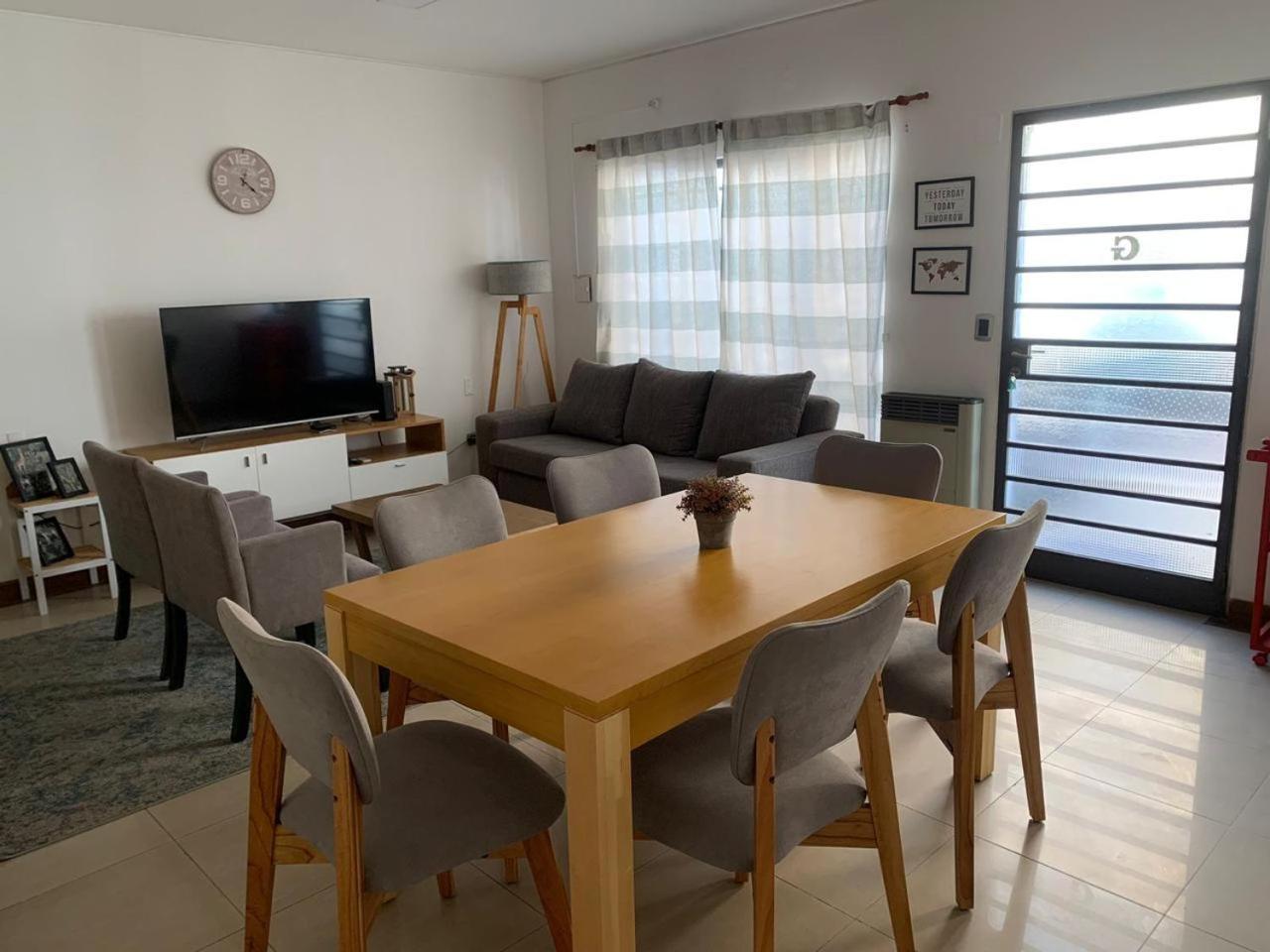 Duplex Con Terraza Y Estacionamiento * Mendoza