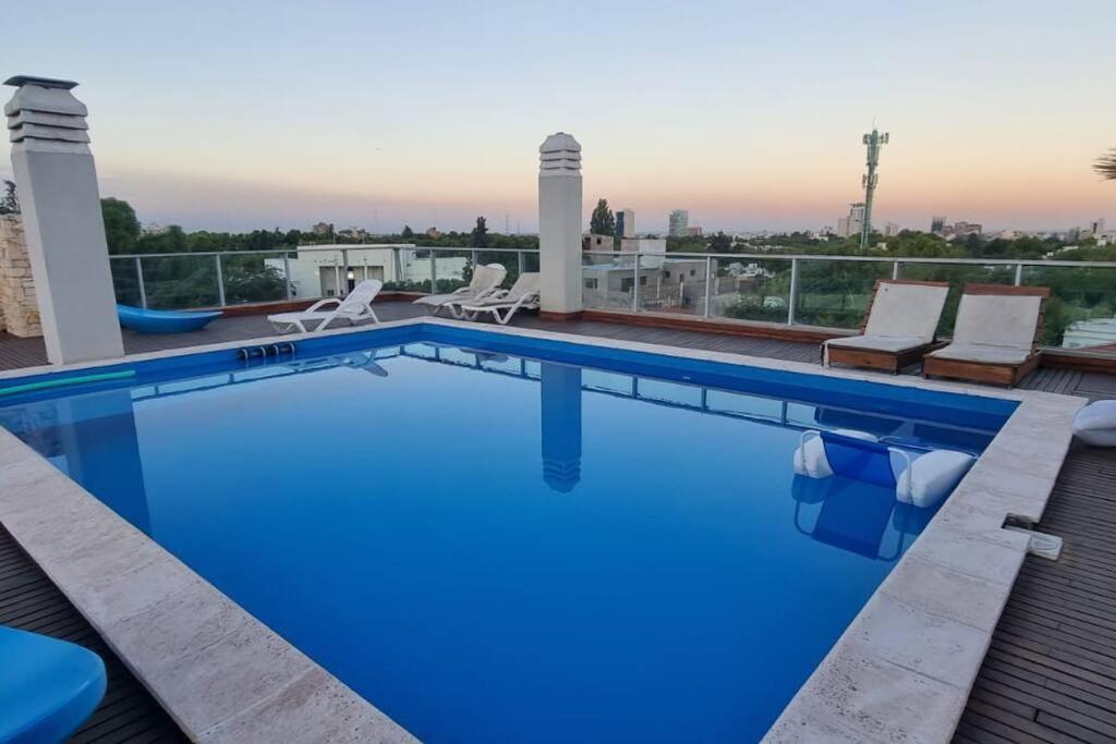 Apartamento Pileta Con Vistas Panoramicas, Seguridad Y Cochera