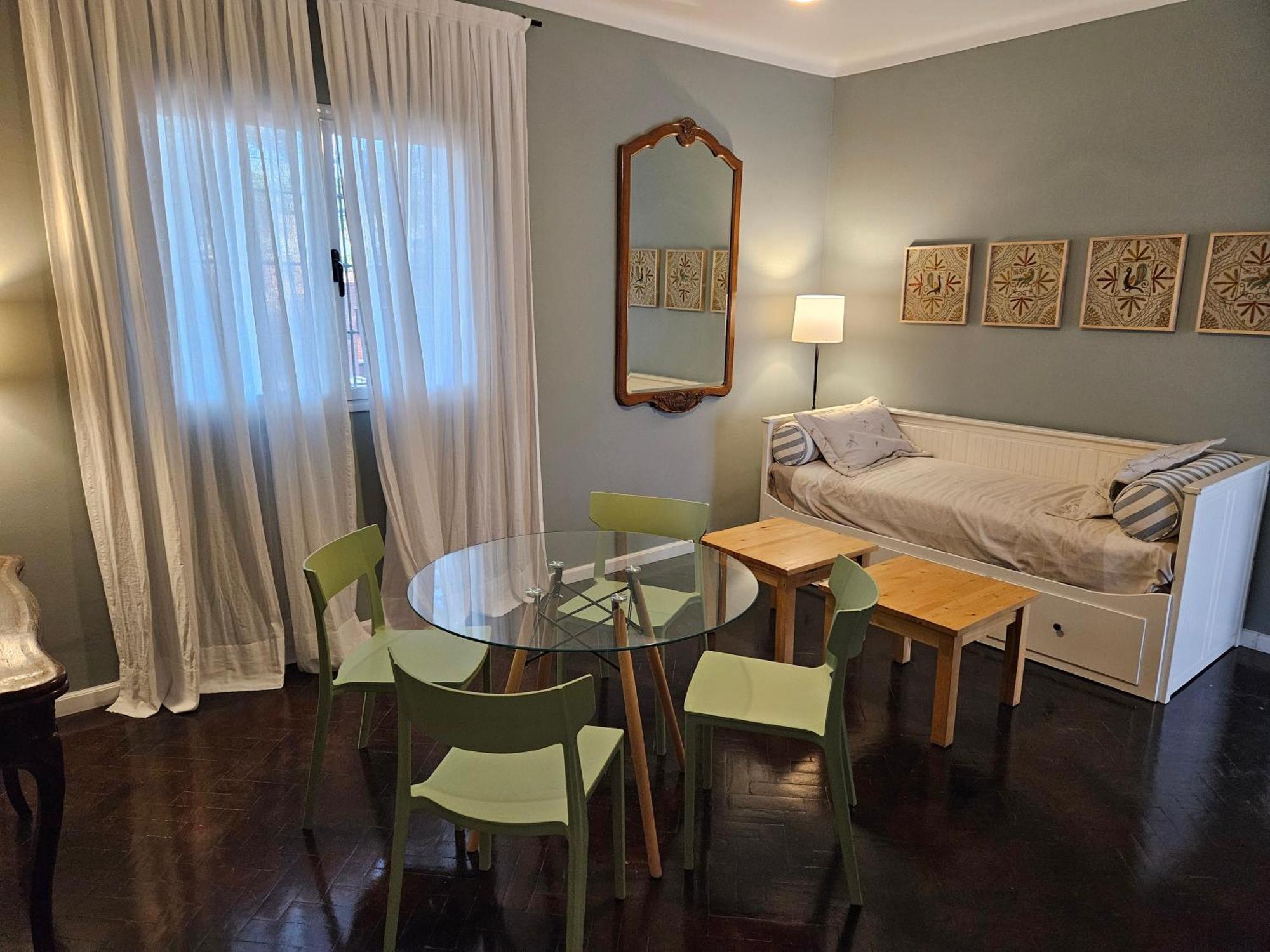 Tiburcio Benegas 816 Apartamento