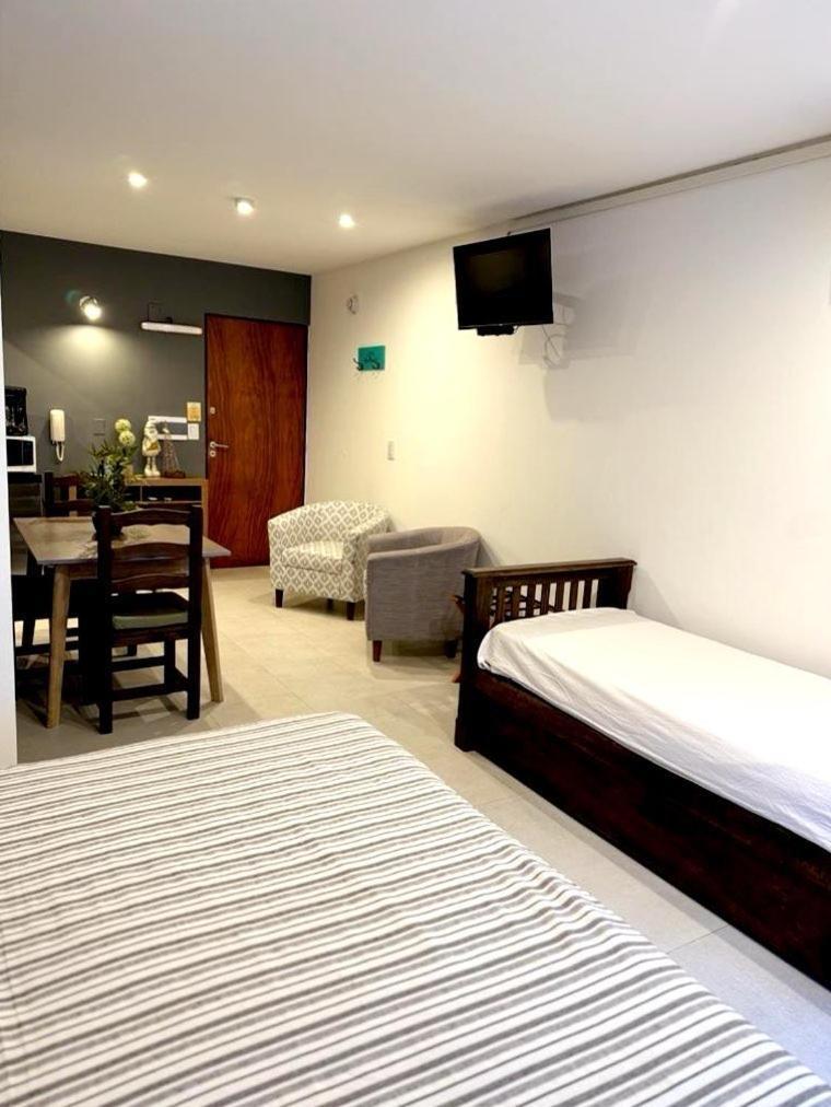 Apartamento Monoambiente Calido, Luminoso, Con Cochera!!!!