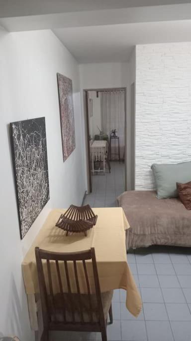 A Metros De La Plaza Independencia Apartment