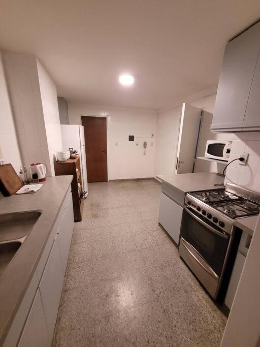 Peatonal Sarmiento Apartamento *