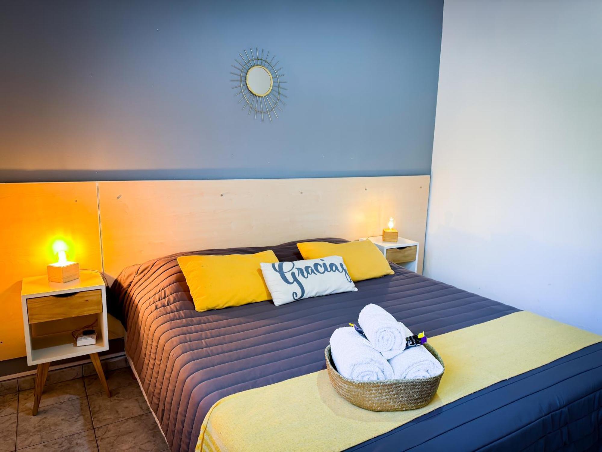 Alta Hotel 2*