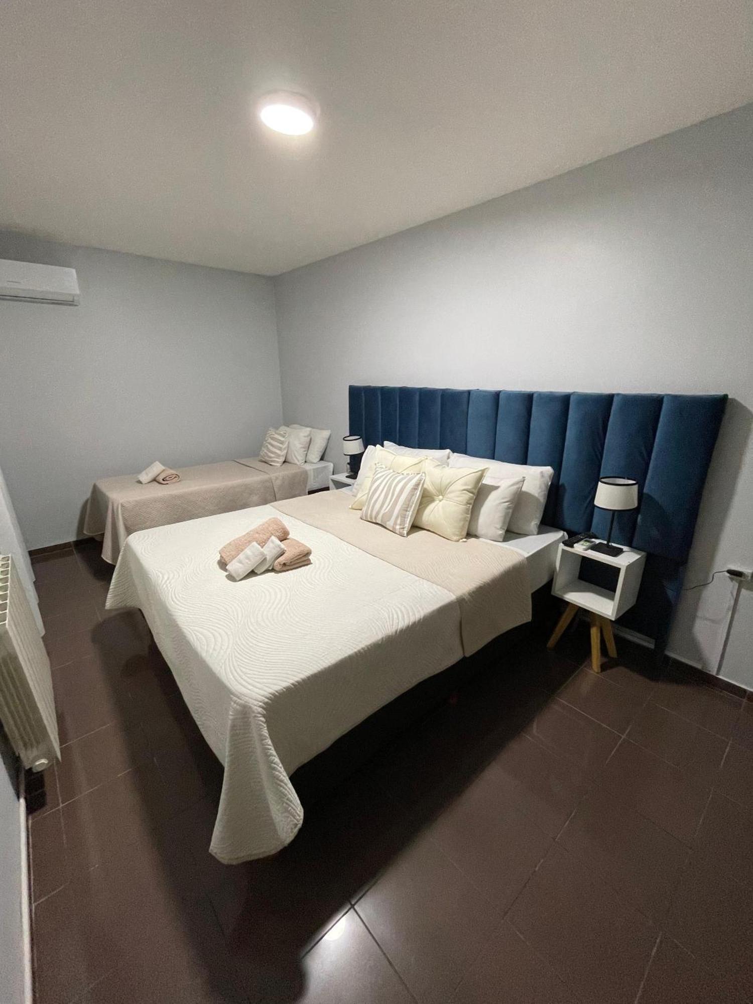 Hotel Esencial