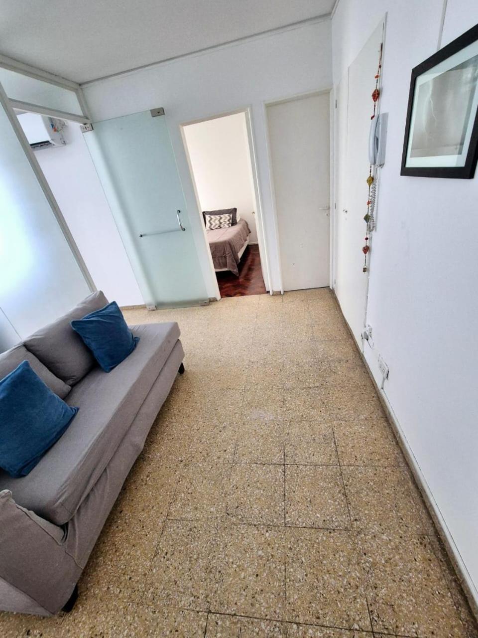Departamento Ciudad Capital De *