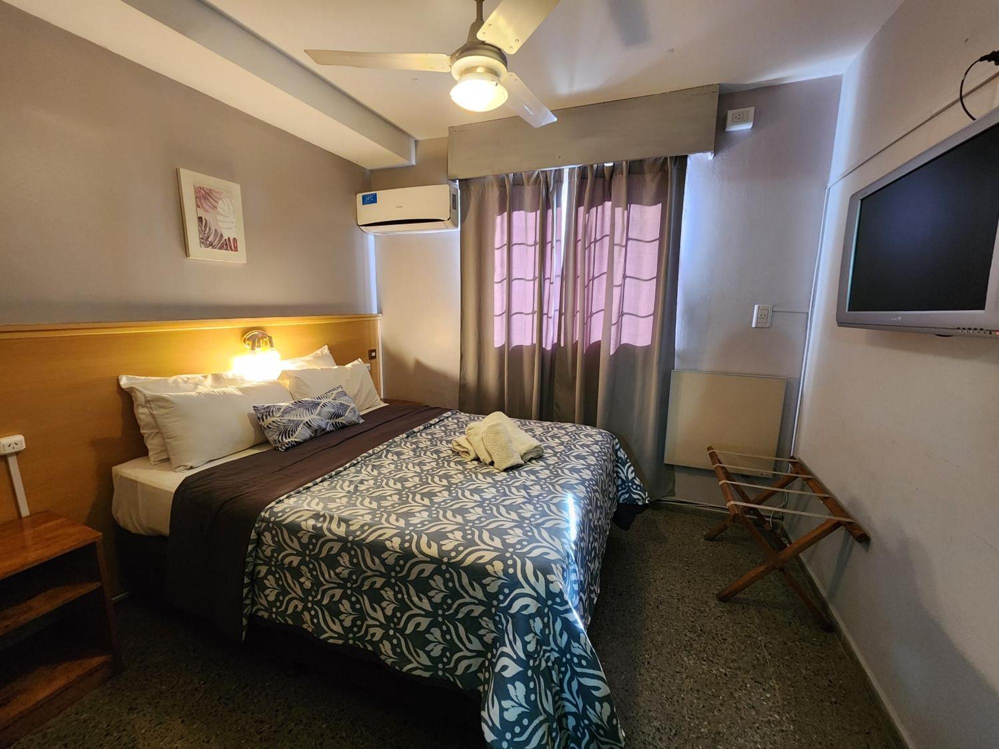 Hotel Juan B Justo 2*