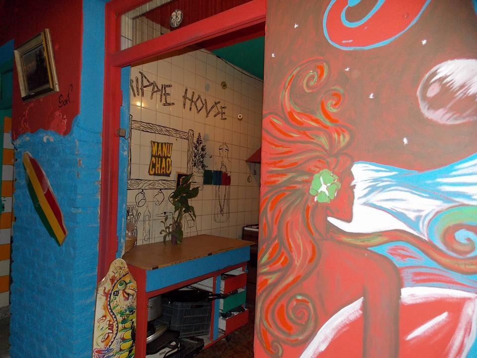 Longboard House Hostal