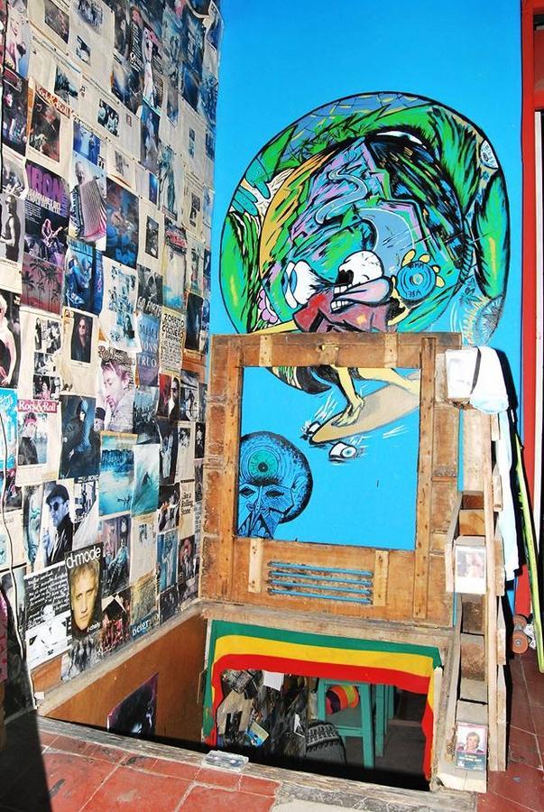 Longboard House Hostal *