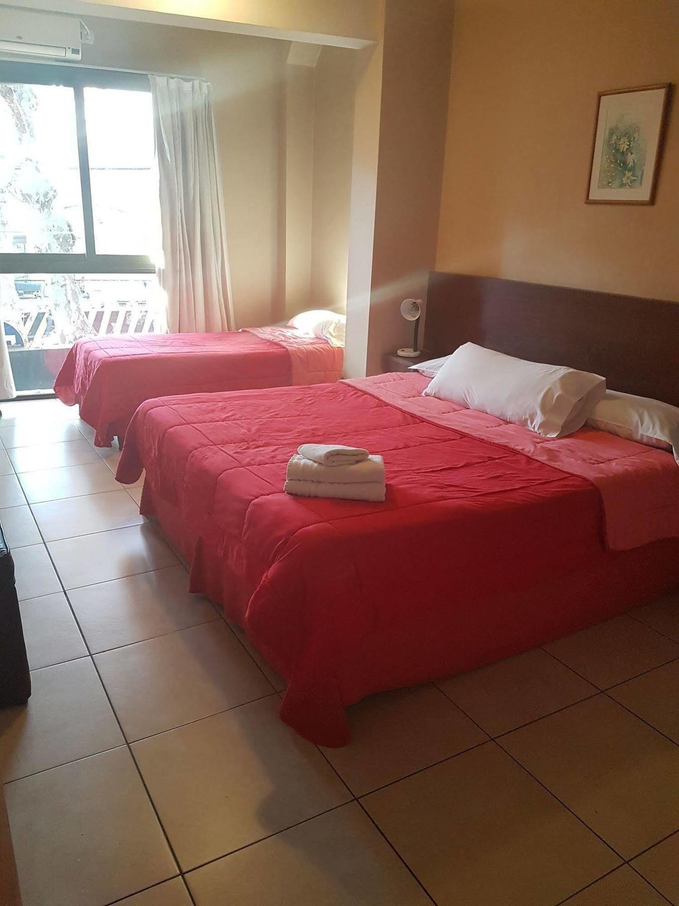 Garden Hotel 3*