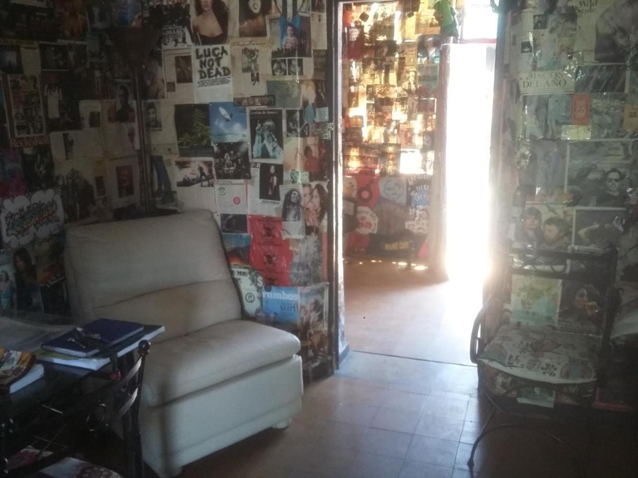 Hostal Longboard House *