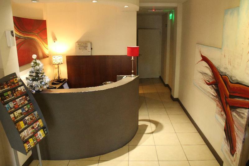 Uvas Apartahotel Mendoza