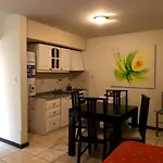 Mendoza ApartHotel