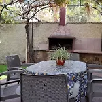 Beautiful House In Quinta Seccion Neighbourhood, With Garage