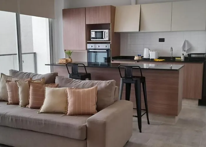 Hermoso Departamento Muy Bien Ubicado, Cercano Calle Aristides