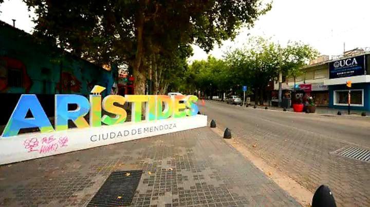 Apartamento En Capital Calle Aristides Zona Bares