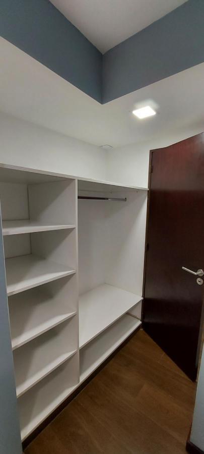 Departamento Con Cochera Muy Bien Ubicado En Ciudad