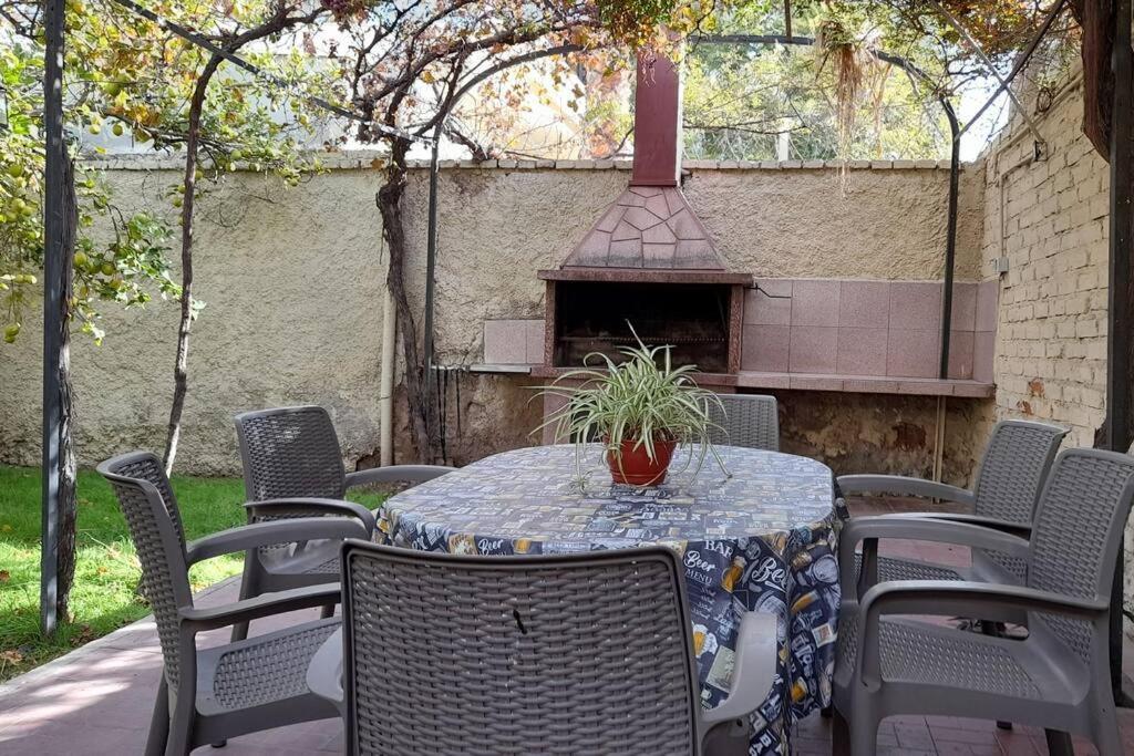 Beautiful House In Quinta Seccion Neighbourhood, With Garage Holiday home *