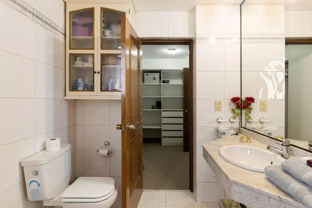 Apartamento Piso Frontal En La Mejor Calle De Mendoza!