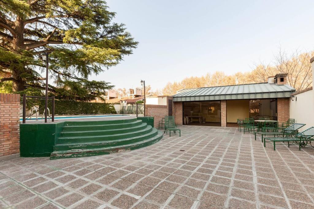 Piso Frontal En La Mejor Calle De Mendoza! Apartamento *