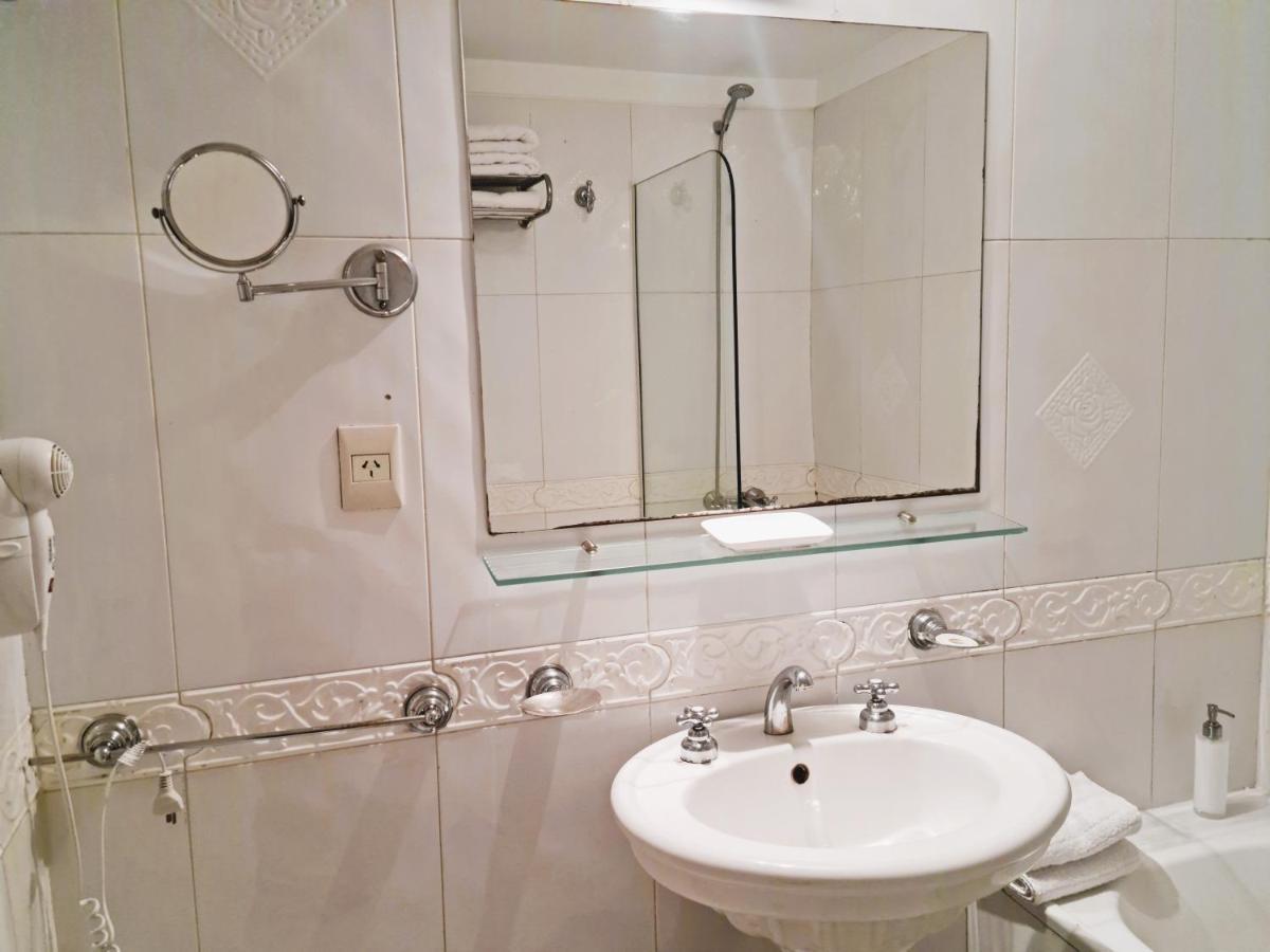 Estudio / Monoambiente Ubicación Privilegiada Apartamento *