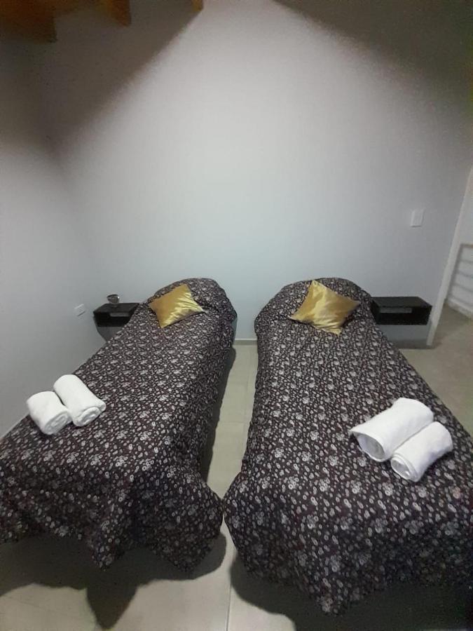 Departamento Amueblado A Estrenar Con Capacidad Hasta 6 Personas Incluye Camas,ropa De Cama , Vajilla Completa, Artefactos De Cocina Eléctricos, Smarttv, 3 , 2 Baños, Patio Con Churasquera Y Cochera Hasta 3 Autos Apartamento