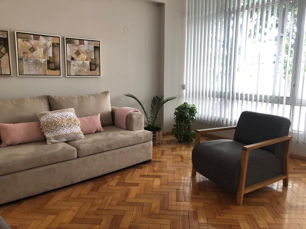 Apartamento Amplio Piso Vintage En Zona Centrica De Mendoza.