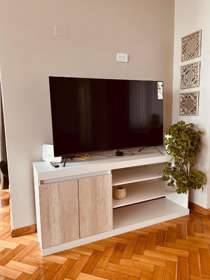 Amplio Piso Vintage En Zona Centrica De Mendoza. Apartamento