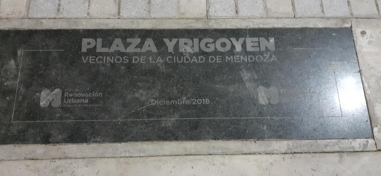 Plaza Irigoyen Mendoza