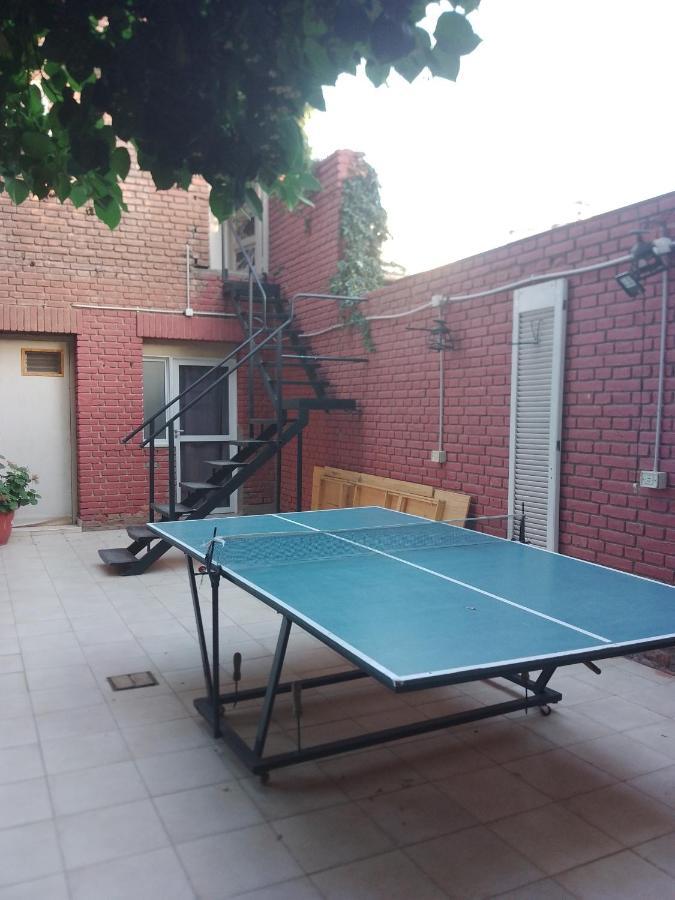 Hostal Mora International