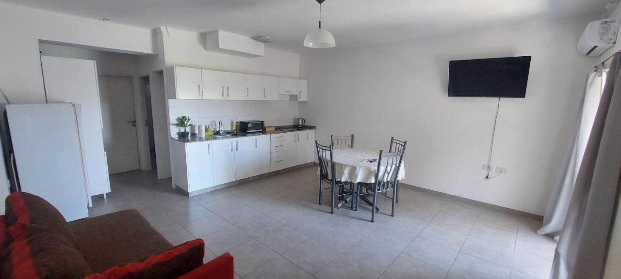 El Cerezo Apartment *