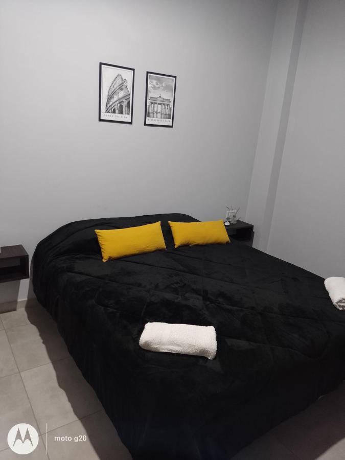 Departamento Amueblado A Estrenar Con Capacidad Hasta 6 Personas Incluye Camas,ropa De Cama , Vajilla Completa, Artefactos De Cocina Eléctricos, Smarttv, 3 , 2 Baños, Patio Con Churasquera Y Cochera Hasta 3 Autos Apartamento Mendoza