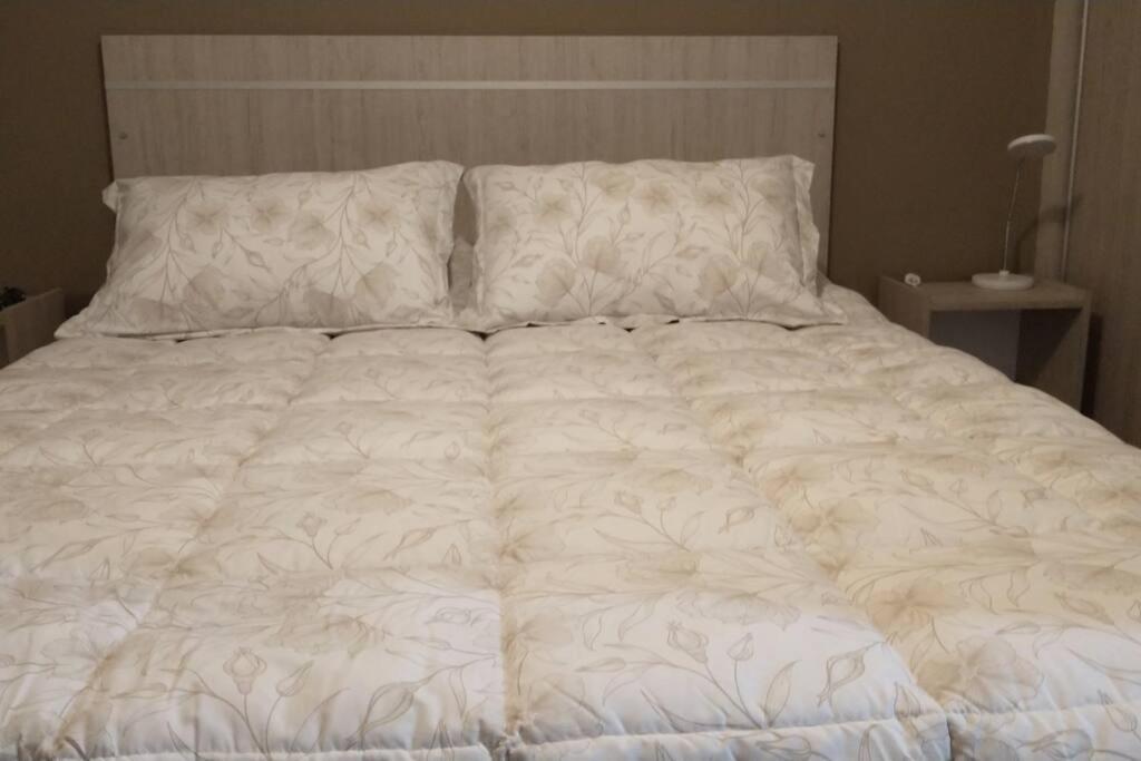 Bonito Departamento Frontal En Zona Residencial - Apartamento