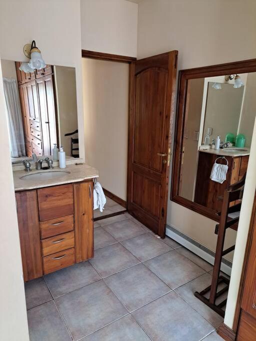 Apartment Leonidas - La Mejor Ubicacion 100m2 Con Terraza Y Balcon