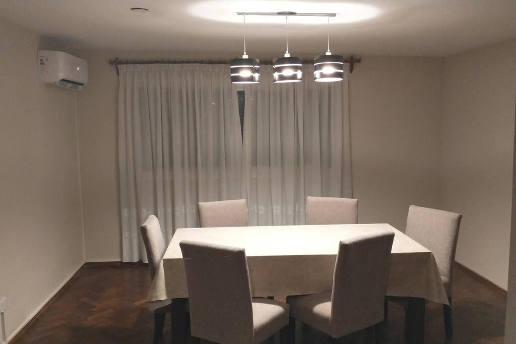 Bonito Departamento Frontal En Zona Residencial - *