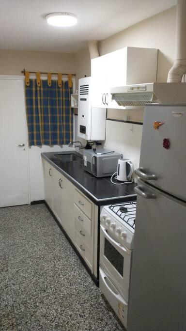 Apartamento Bonito Departamento Frontal En Zona Residencial - Mendoza