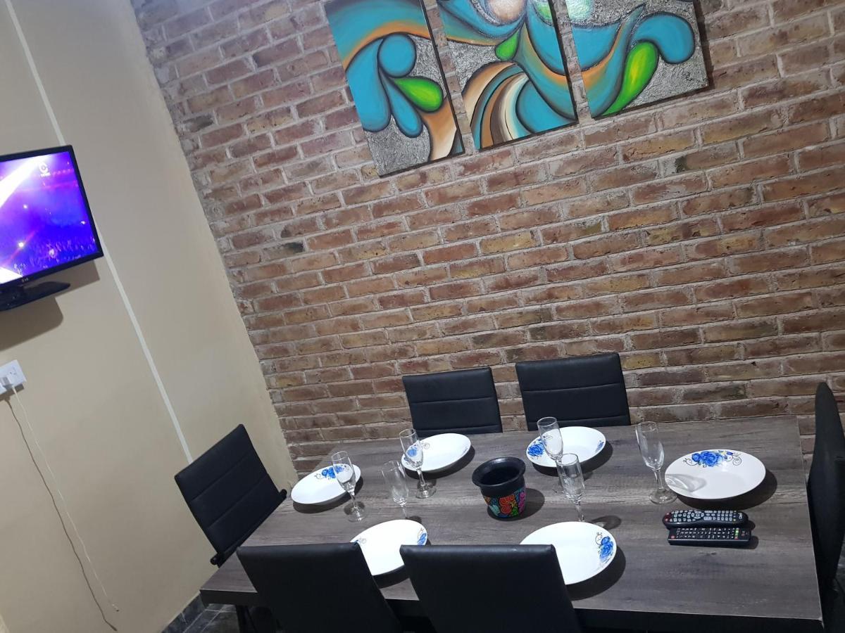 Toto Y Teo Apartment *