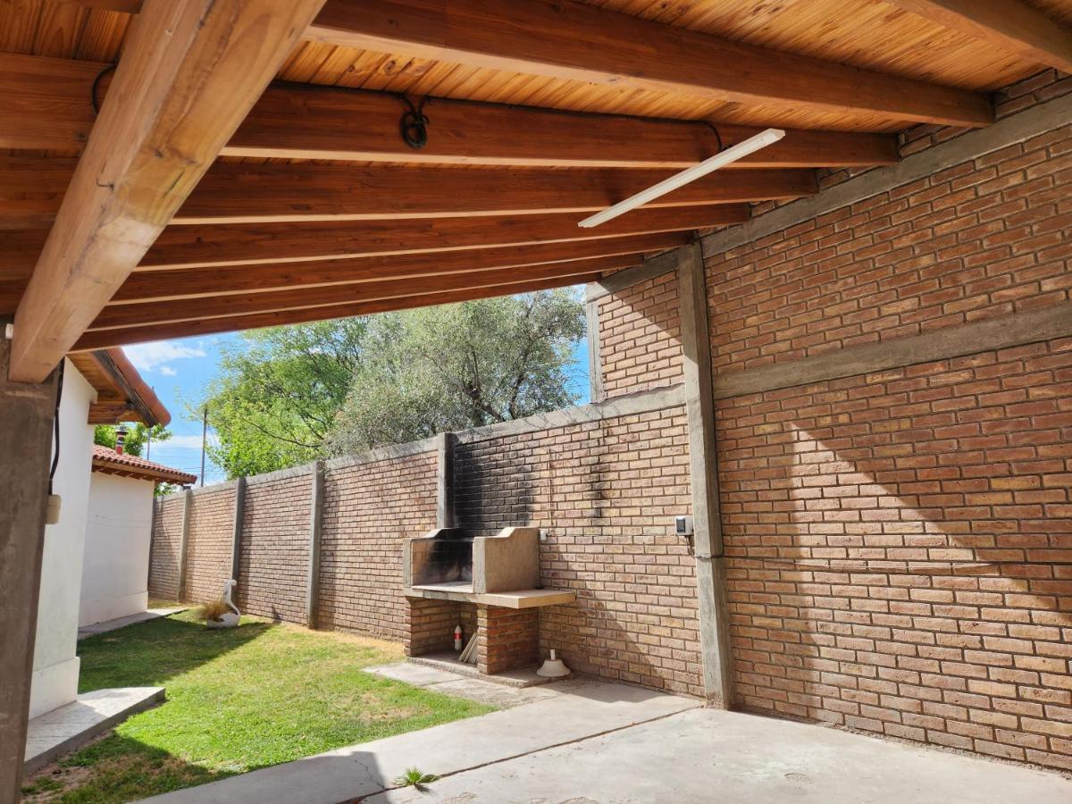 Casa Deluxe Malbec , Barrio Privado, Con Cochera Doble, Jardin Y Churrasquera Mendoza